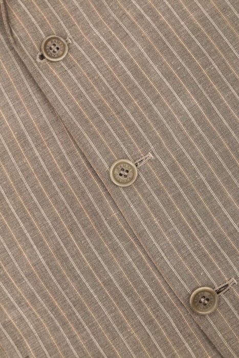 костюм  из шерсти спереди