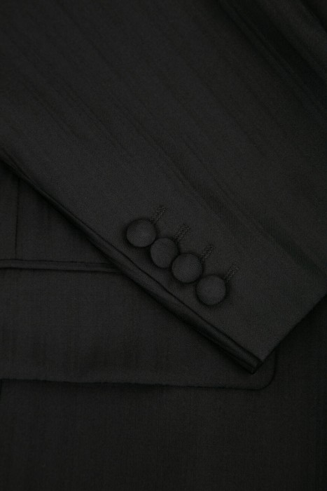 костюм  из проверенных материалов спереди