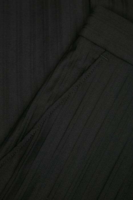 костюм  классического стиля с лицевой стороны