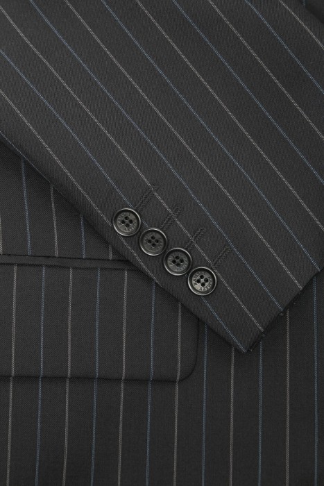 Товар черного цвета с внутренней стороны