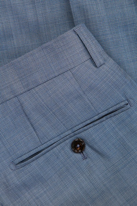 костюм  универсального стиля с лицевой стороны