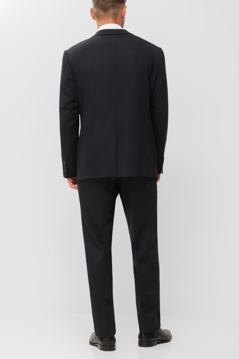 костюм  по цене 38800 руб вид справа