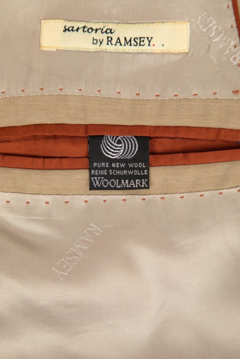 костюм  на сезон этого года фотография