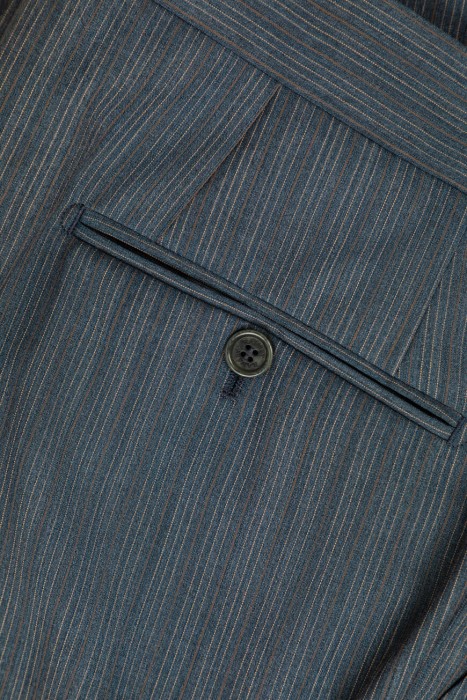 костюм  классического стиля с лицевой стороны