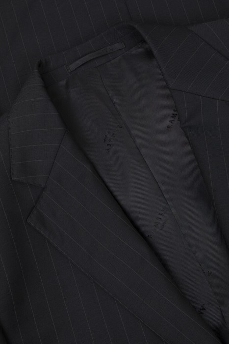 костюм  из проверенных материалов спереди