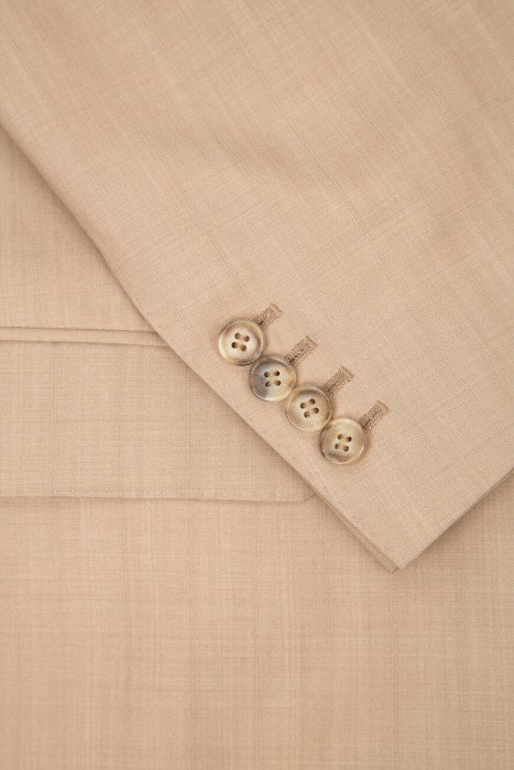 Товар бежевого цвета с внутренней стороны