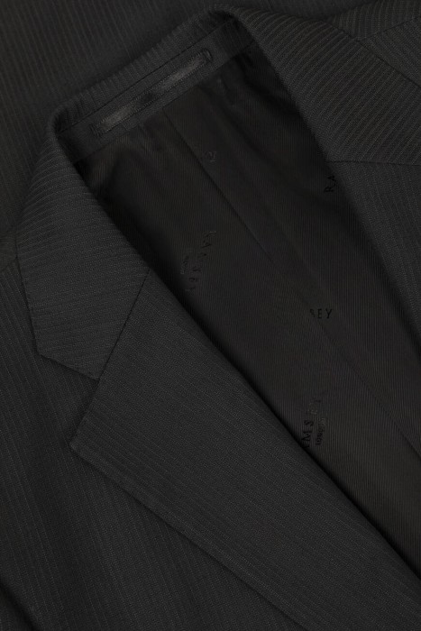 костюм  из шерсти спереди