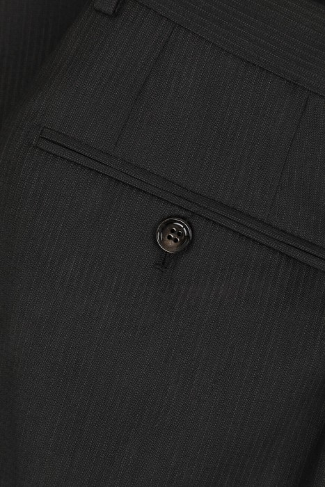 костюм  классического стиля с лицевой стороны