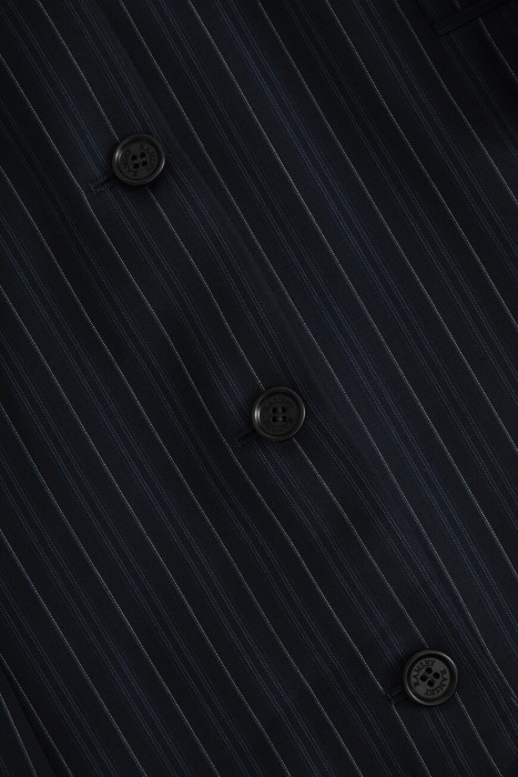 Товар синего цвета с внутренней стороны