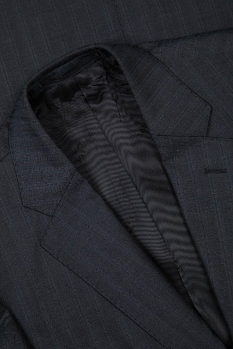 костюм  из шерсти спереди