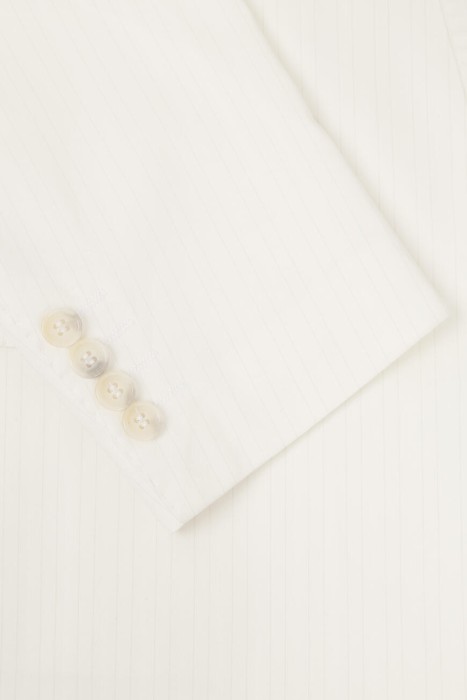 Товар белого цвета с внутренней стороны