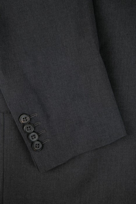 костюм  из шерсти спереди