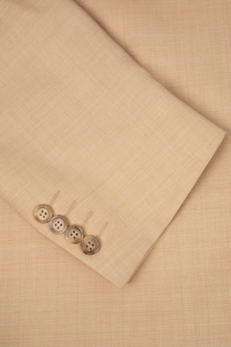 Товар бежевого цвета с внутренней стороны