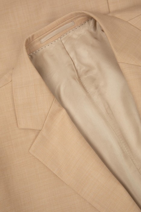 костюм  из шерсти спереди