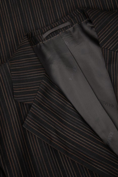 костюм  из шерсти спереди