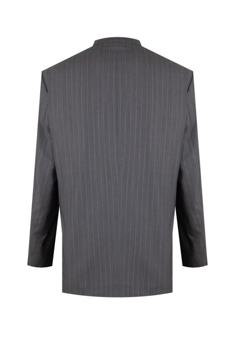 костюм  по цене 37200 руб вид справа