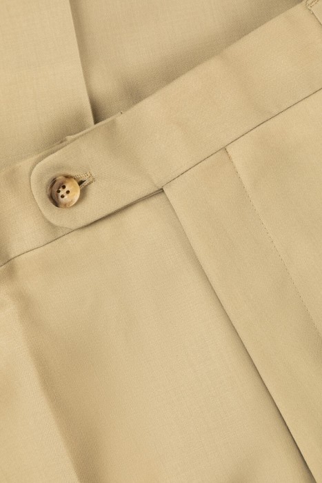 костюм  универсального стиля с лицевой стороны