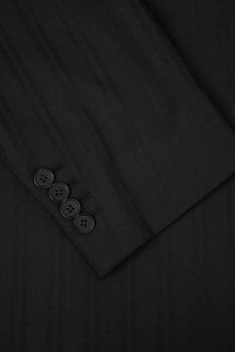 Товар черного цвета с внутренней стороны