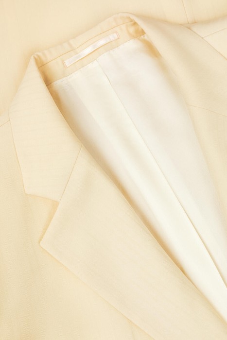 костюм  из шерсти спереди