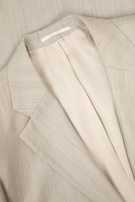 костюм  из шерсти спереди