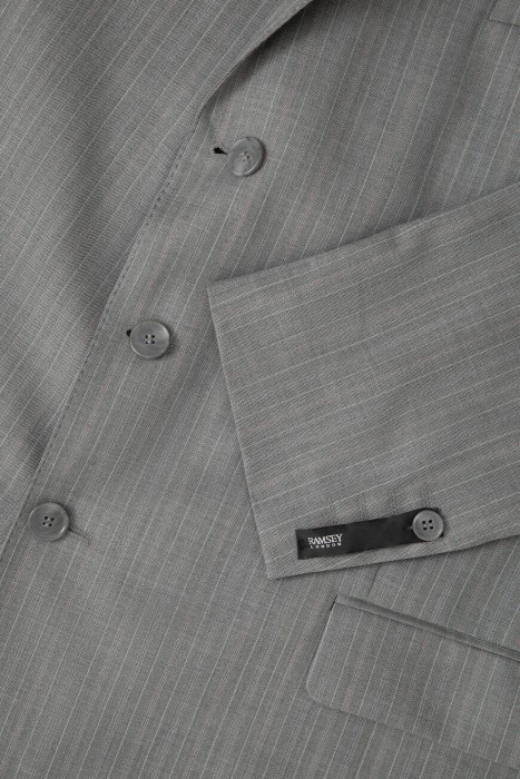 костюм  из шерсти спереди