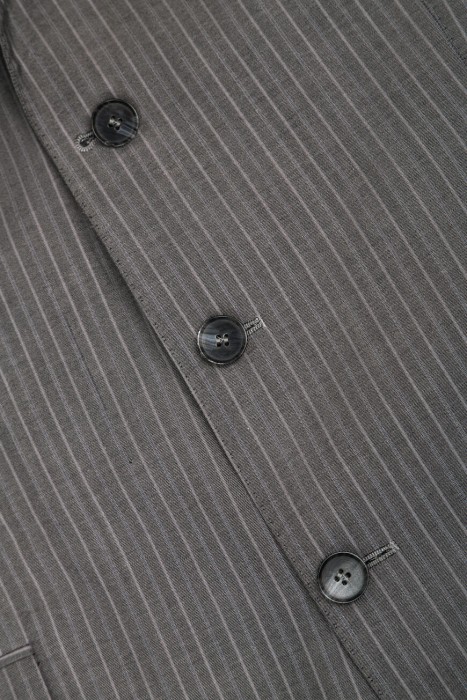 костюм  из шерсти спереди