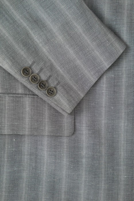 костюм  из шерсти спереди