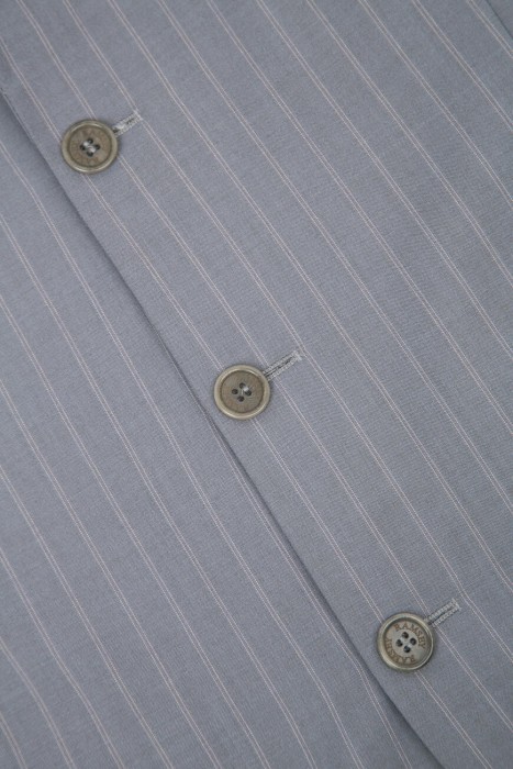 костюм  из шерсти спереди