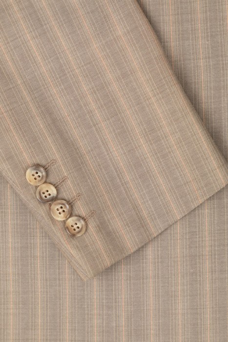 костюм  из шерсти спереди