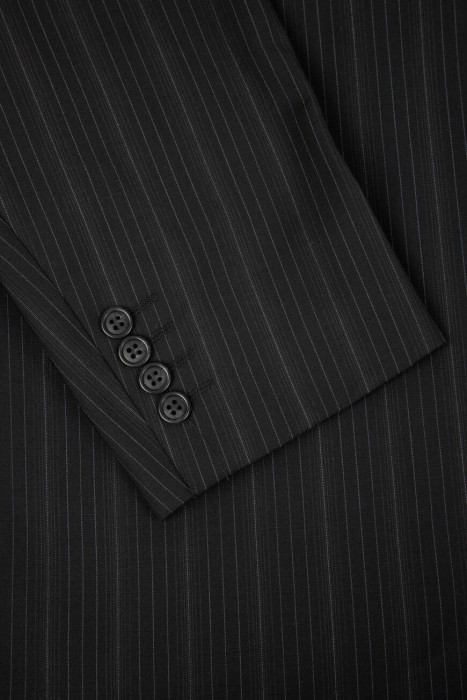 Товар черного цвета с внутренней стороны