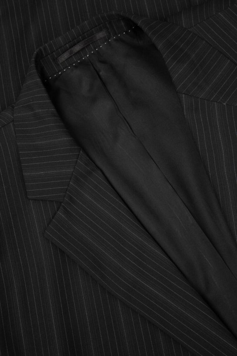 костюм  из шерсти спереди