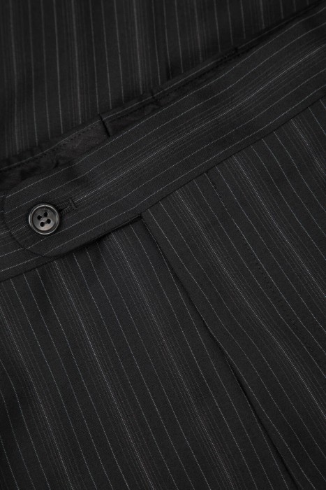 костюм  универсального стиля с лицевой стороны