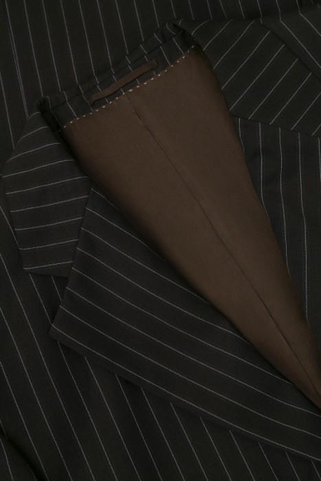 костюм  из шерсти спереди