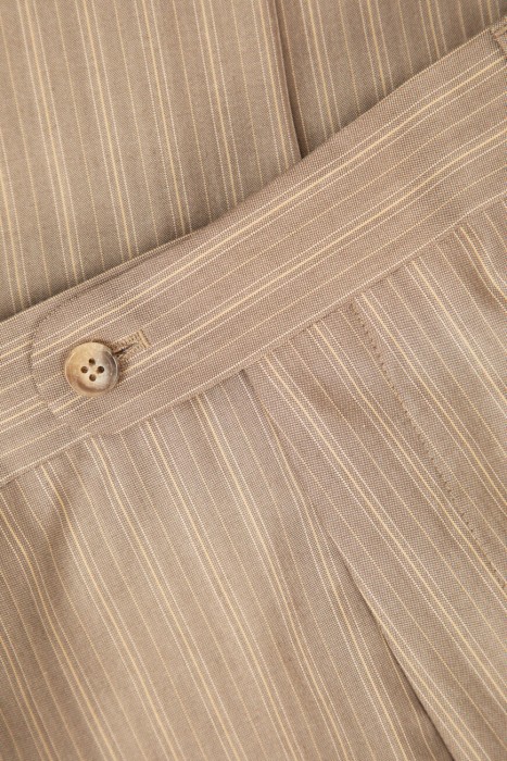 костюм  универсального стиля с лицевой стороны