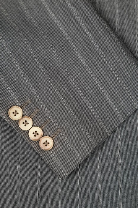 Товар серого цвета с внутренней стороны