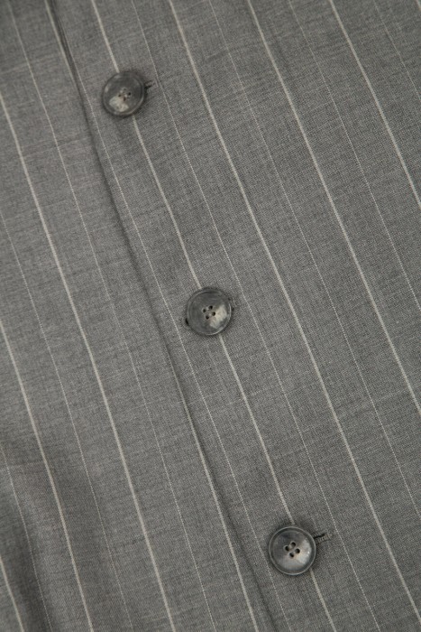 костюм  из шерсти спереди