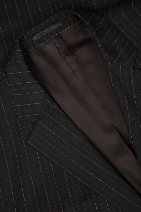 костюм  из шерсти спереди