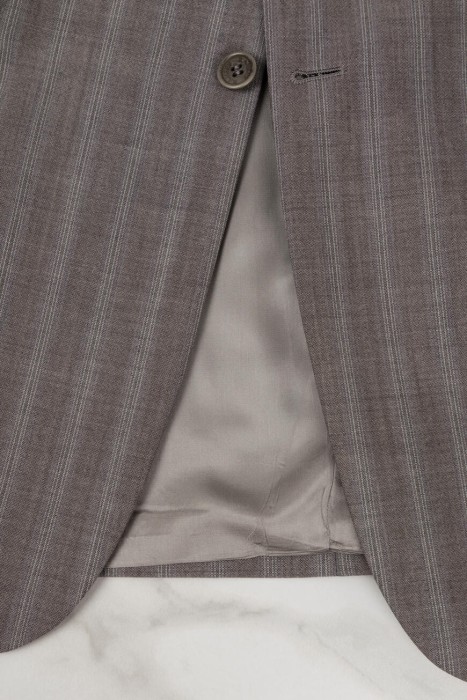 костюм  из шерсти спереди