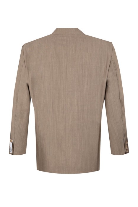 костюм  по цене 38000 руб вид справа