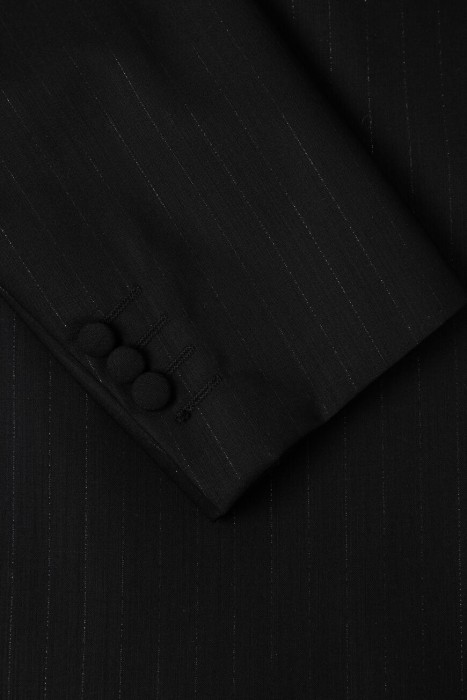 Товар черного цвета с внутренней стороны