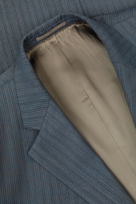 костюм  из шерсти спереди