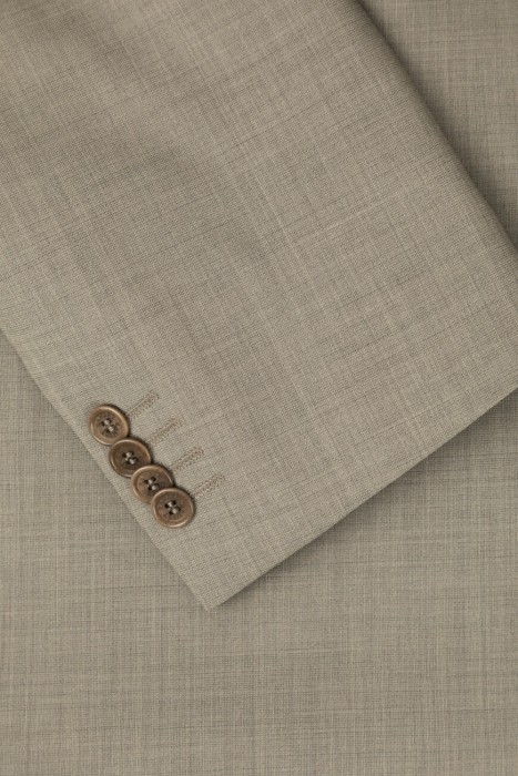 костюм  из шерсти спереди