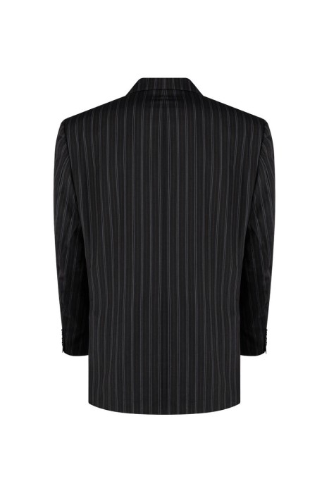 костюм  по цене 36000 руб вид справа