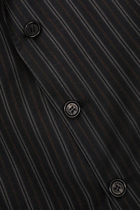 костюм  из шерсти спереди