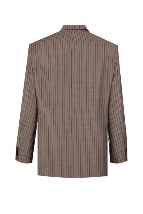 костюм  по цене 36000 руб вид справа