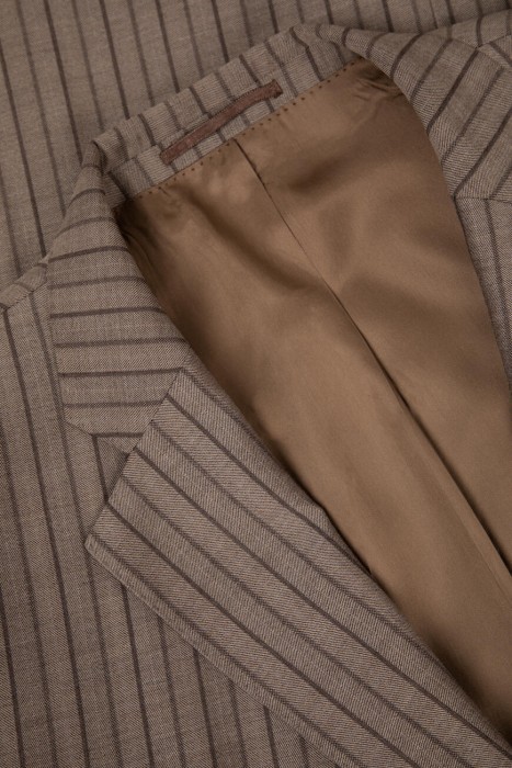 костюм  из шерсти спереди