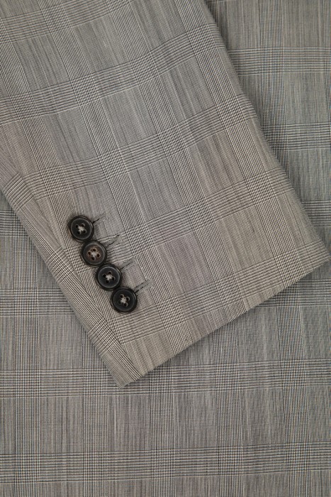 Товар серого цвета с внутренней стороны