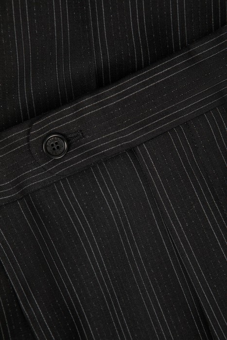 костюм  универсального стиля с лицевой стороны