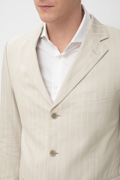 костюм  из америки вид сбоку