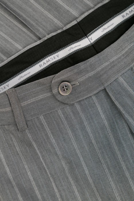 костюм  для взрослого возраста с изнаночной стороны